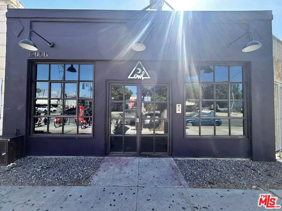 Los Angeles, CA 90066,12906 Venice BLVD