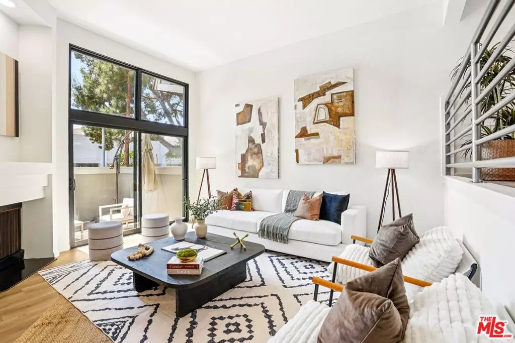 Marina Del Rey, CA 90292,4310 Glencoe AVE #4