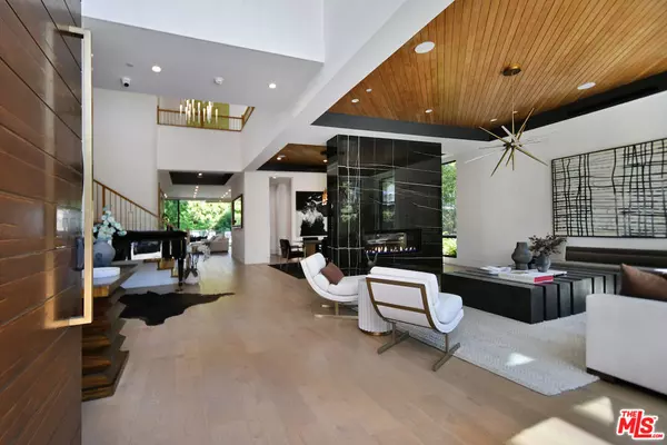 Encino, CA 91436,4544 Woodley AVE