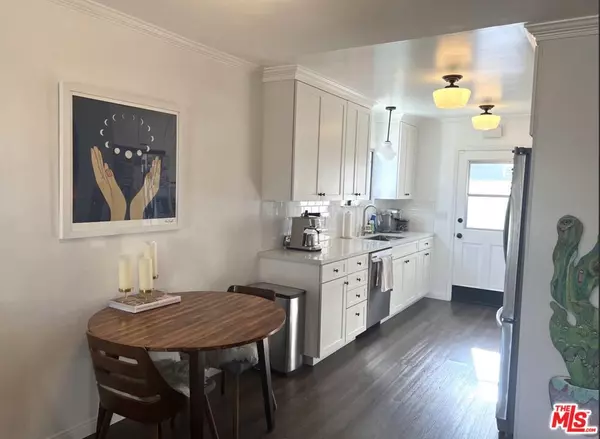 Venice, CA 90292,3125 Stanford AVE