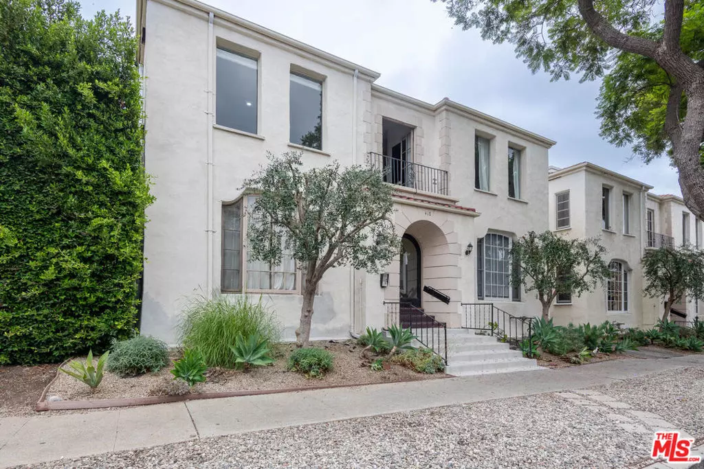Los Angeles, CA 90036,418 N Curson AVE #206