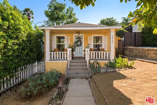 Los Angeles, CA 90039,2214 Oak Glen PL