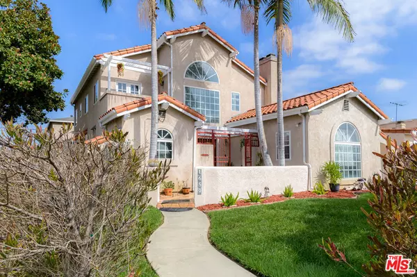 Los Angeles, CA 90047,1659 W 83rd ST