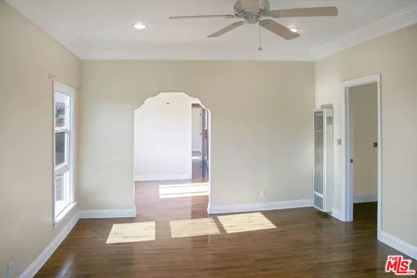 Los Angeles, CA 90035,6071 1/2 Pickford ST