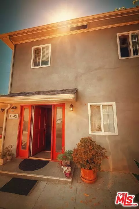 1942 Wellington RD, Los Angeles, CA 90016