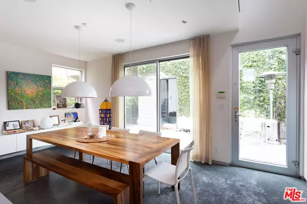 Venice, CA 90291,1917 Alberta AVE