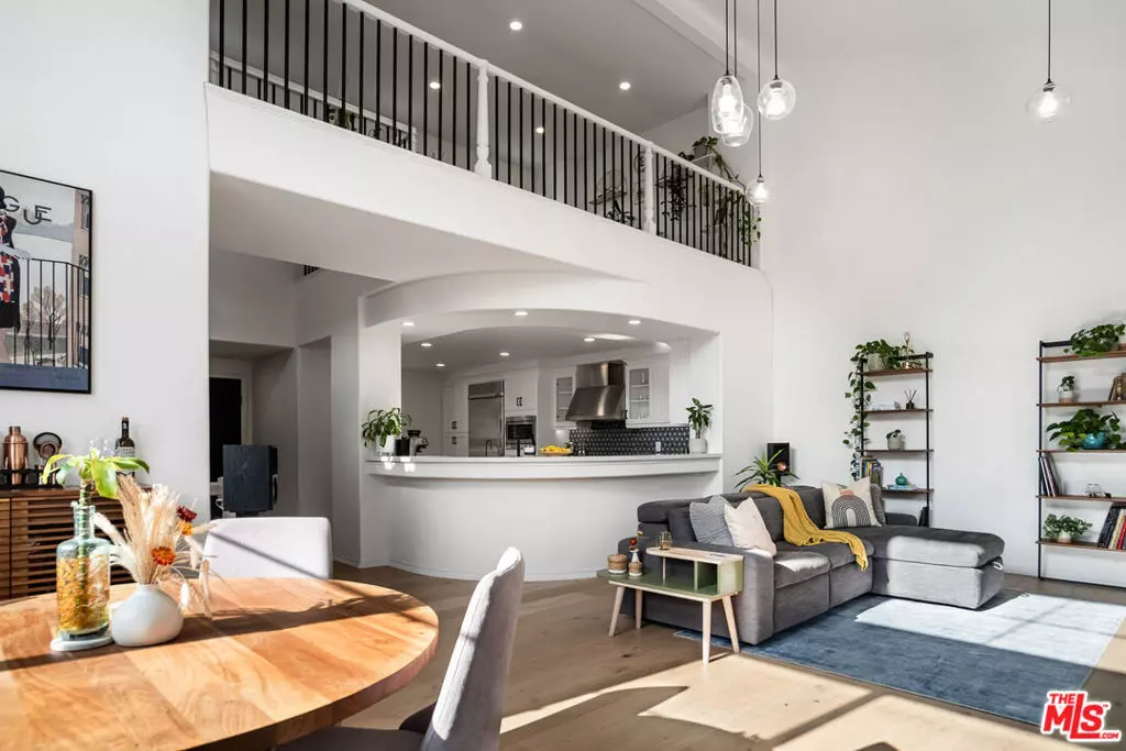 Playa Vista, CA 90094,13031 Villosa PL #425