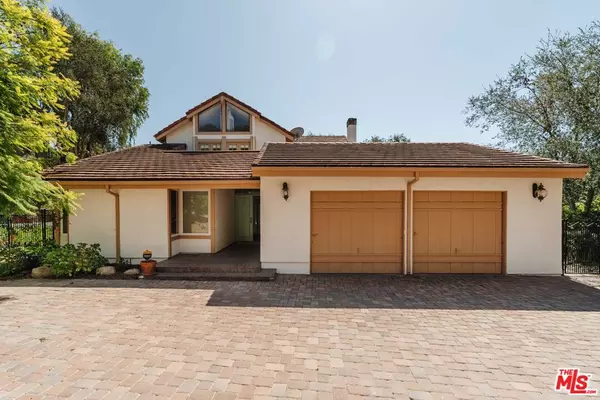 Pacific Palisades, CA 90272,17053 Palisades CIR