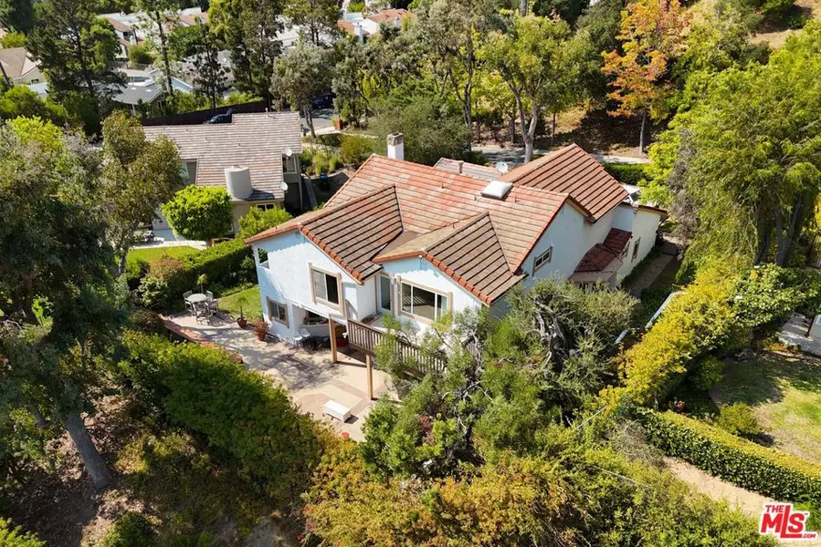 17053 Palisades CIR, Pacific Palisades, CA 90272