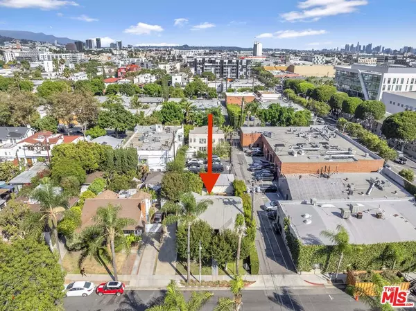 West Hollywood, CA 90046,1112 Greenacre AVE