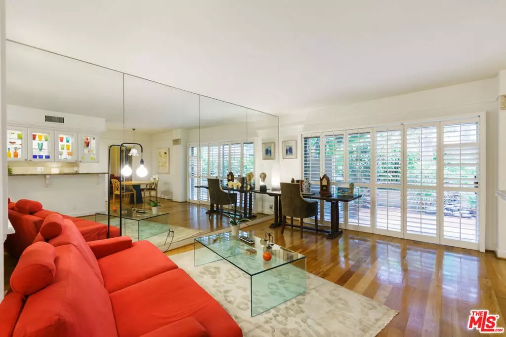 West Hollywood, CA 90069,1131 Alta Loma RD #119