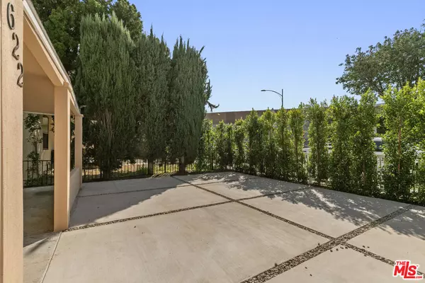 Burbank, CA 91504,1622 Keeler ST