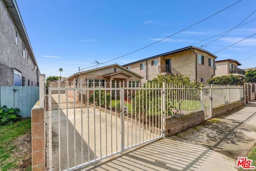 1616 W 227th ST, Torrance, CA 90501