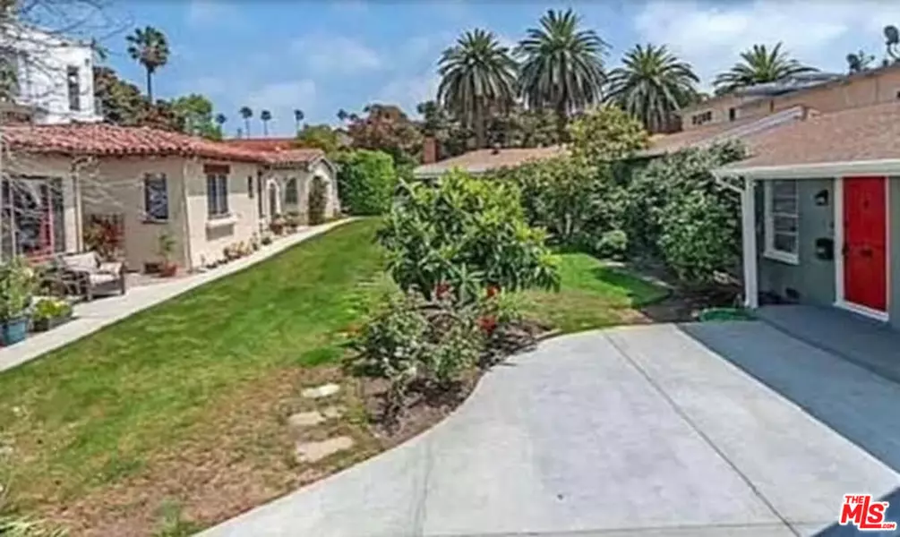 852 11th St #B, Santa Monica, CA 90403
