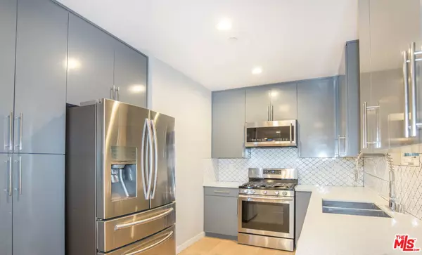 Los Angeles, CA 90038,6546 La Mirada AVE #6548