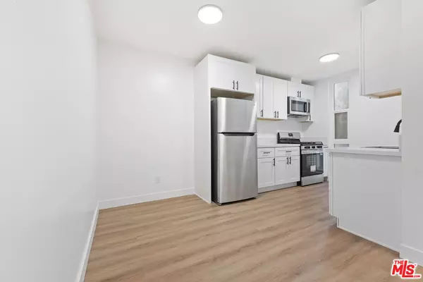 Santa Monica, CA 90404,1743 9th ST #2