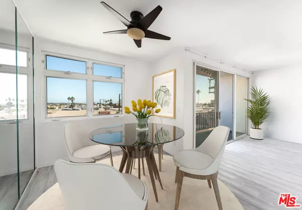 Santa Monica, CA 90403,900 Euclid ST #404