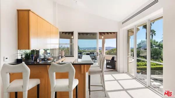 Beverly Hills, CA 90210,816 Monte Leon DR