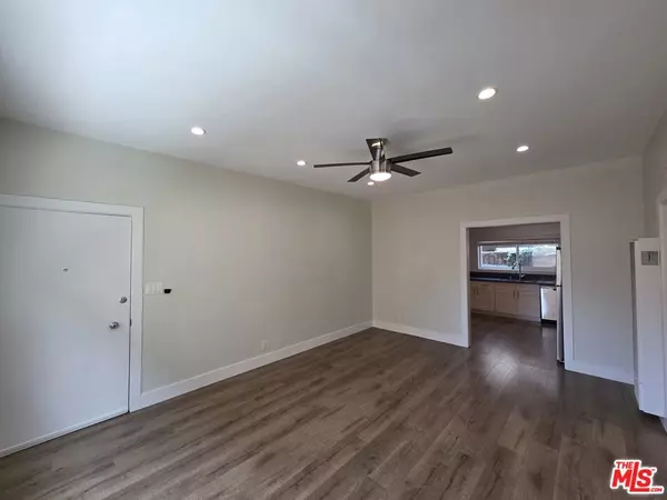 Hawthorne, CA 90250,11506 Truro AVE #B