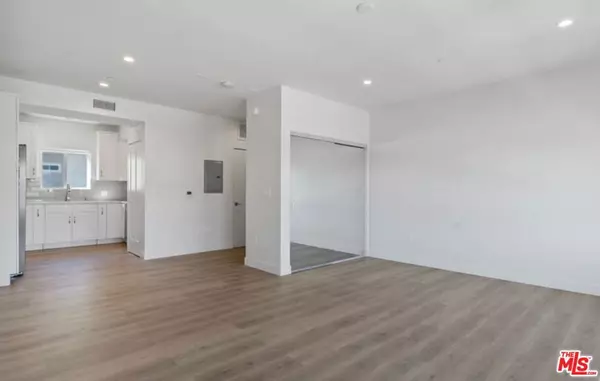 Los Angeles, CA 90064,2336 Westwood BLVD #202