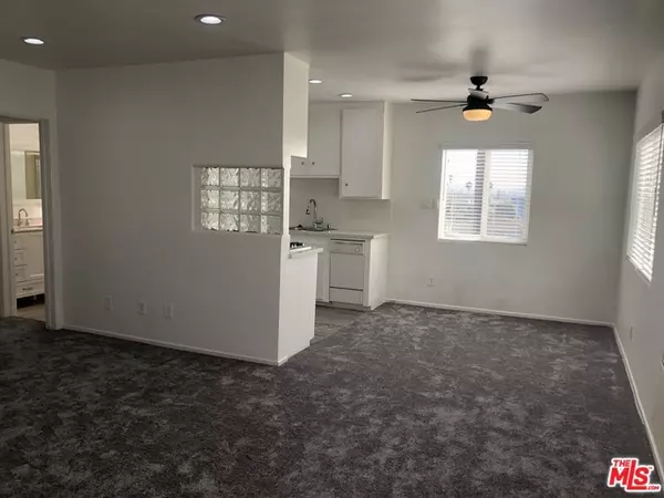 Santa Monica, CA 90405,744 Pier AVE #4