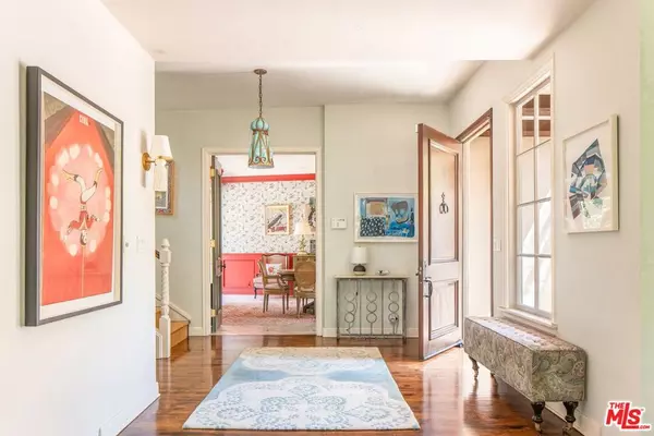 Los Angeles, CA 90049,11982 Brentridge LN