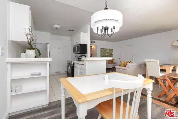 Encino, CA 91316,5403 Newcastle AVE #69