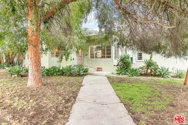 7854 Goll AVE, North Hollywood, CA 91605