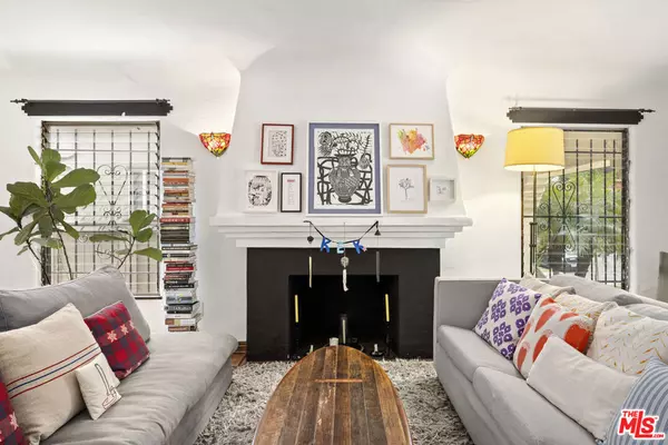 Los Angeles, CA 90035,1118 S Crescent Heights BLVD