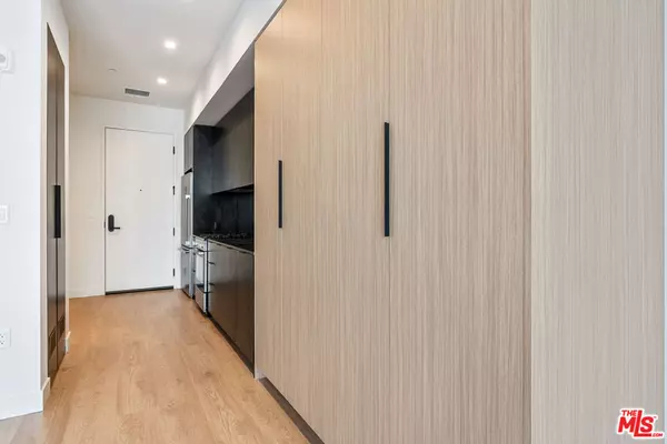 Los Angeles, CA 90034,10700 Tabor ST #503