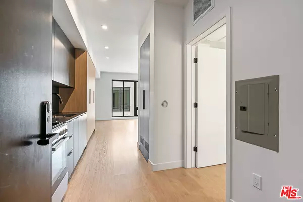 10700 Tabor ST #503, Los Angeles, CA 90034