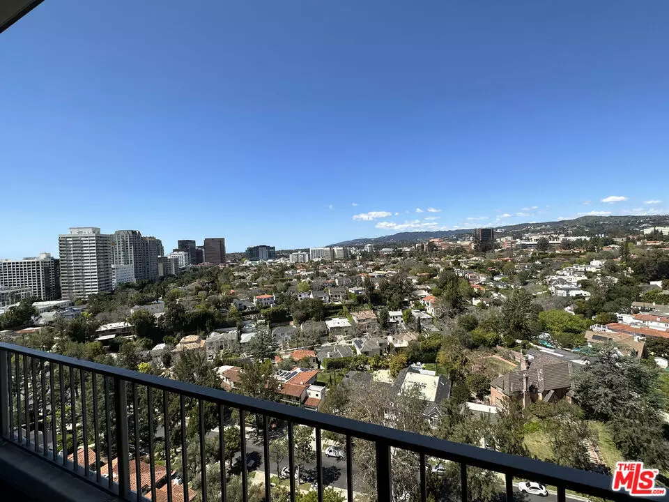 Los Angeles, CA 90024,10501 Wilshire BLVD #1911