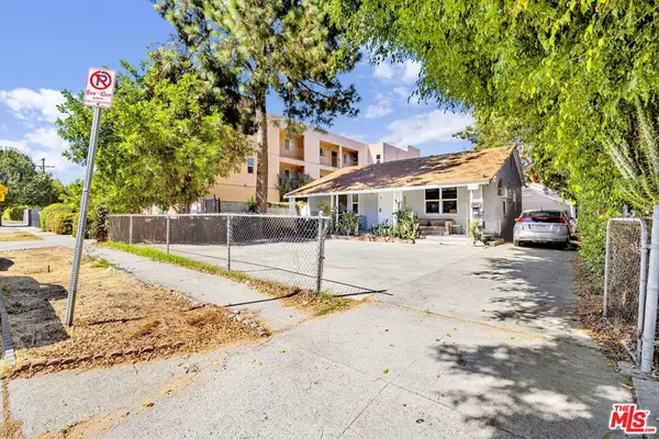 Van Nuys, CA 91405,14539 Hart