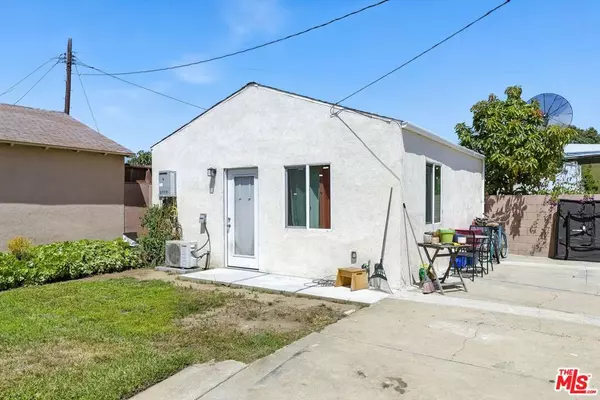 237 237 1/2 W Kelso ST #237 1/2, Inglewood, CA 90301