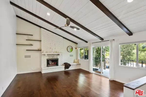Calabasas, CA 91302,23804 Mulholland HWY