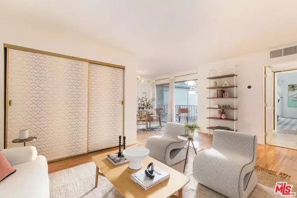 Los Angeles, CA 90004,532 N Rossmore AVE #406