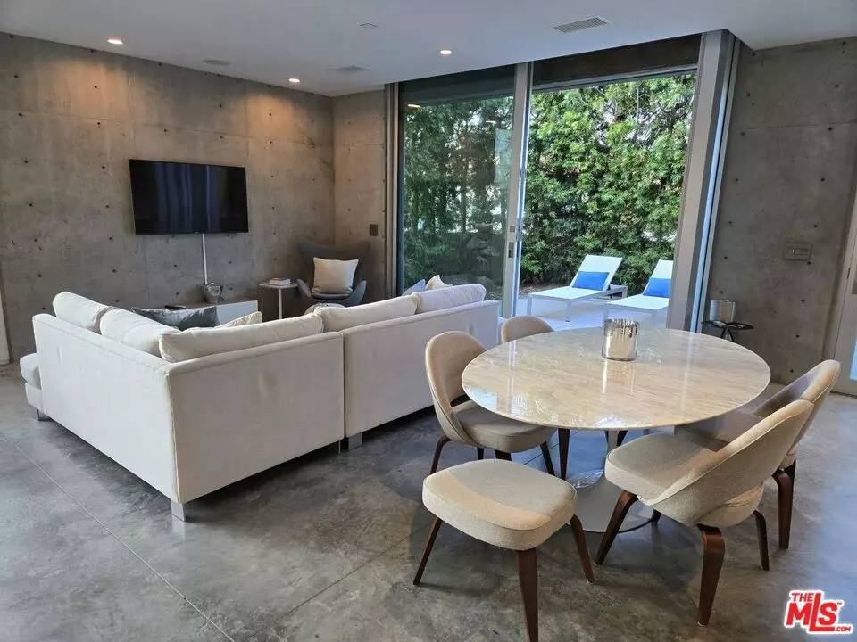 Venice, CA 90291,252 Bernard AVE