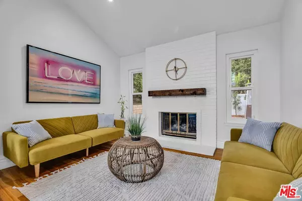 Thousand Oaks, CA 91362,3225 Futura