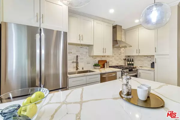 9005 Cynthia ST #215, West Hollywood, CA 90069