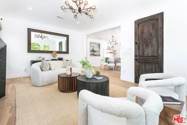 Los Angeles, CA 90038,732 N Cherokee AVE