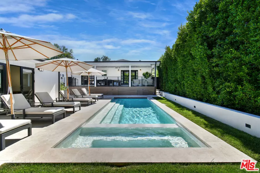 18033 Rosita ST, Encino, CA 91316