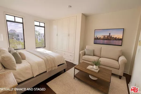 Playa Vista, CA 90094,5625 Crescent Pkwy #335