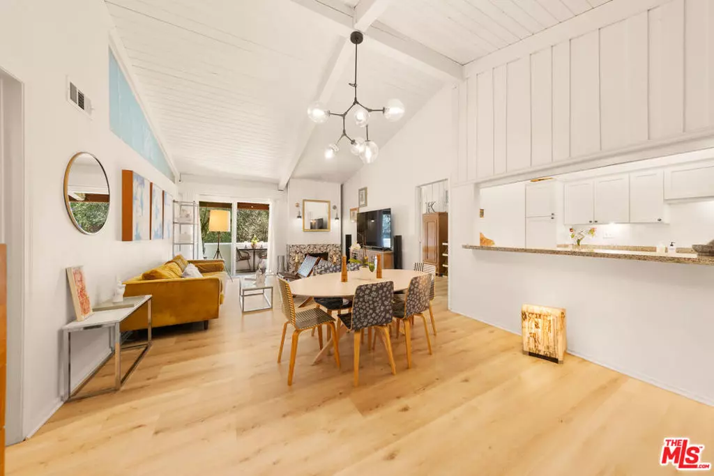 Culver City, CA 90230,6425 Green Valley CIR #302