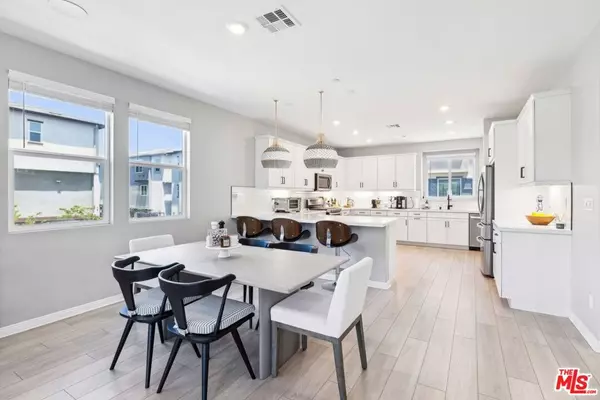 782 Daniel Freeman CIR, Inglewood, CA 90301