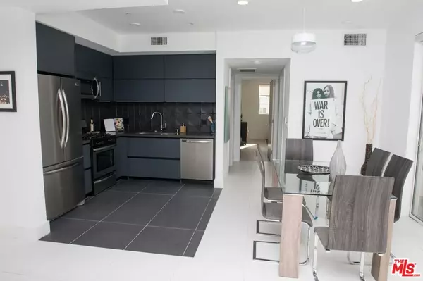 Los Angeles, CA 90048,415 S LE DOUX RD #301