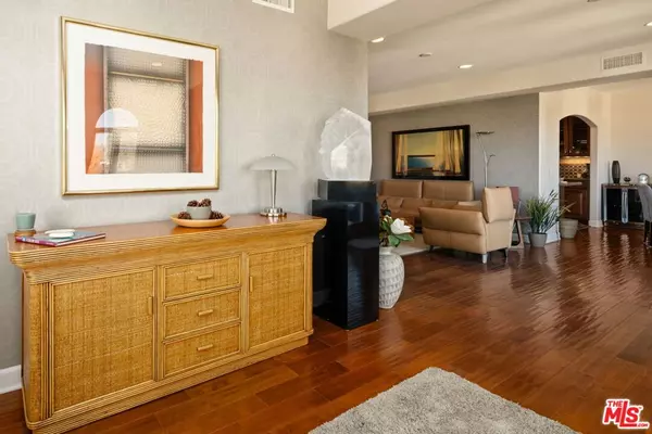 Los Angeles, CA 90025,12026 Rhode Island AVE #PH1