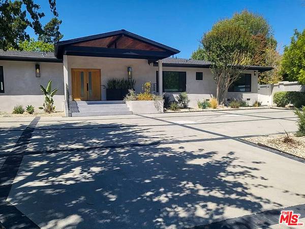 17227 Benner PL, Encino, CA 91316