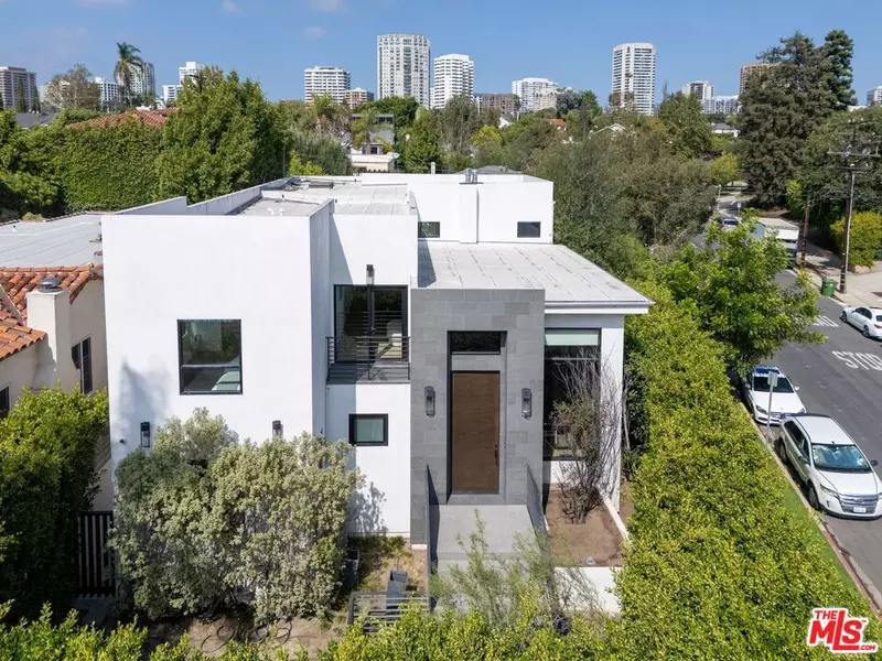 10501 Eastborne AVE, Los Angeles, CA 90024