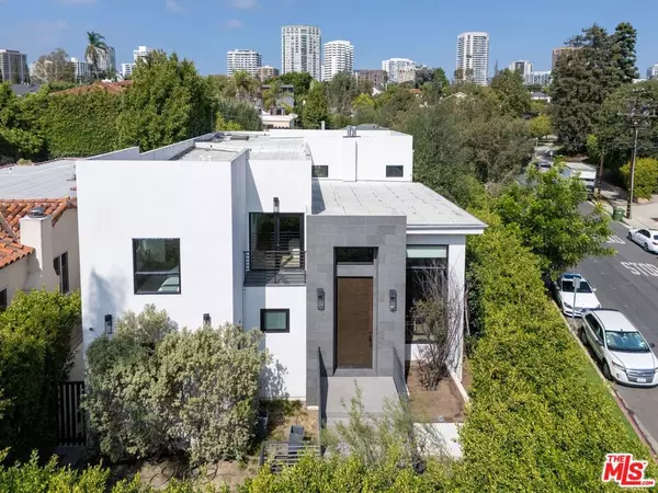 10501 Eastborne AVE, Los Angeles, CA 90024