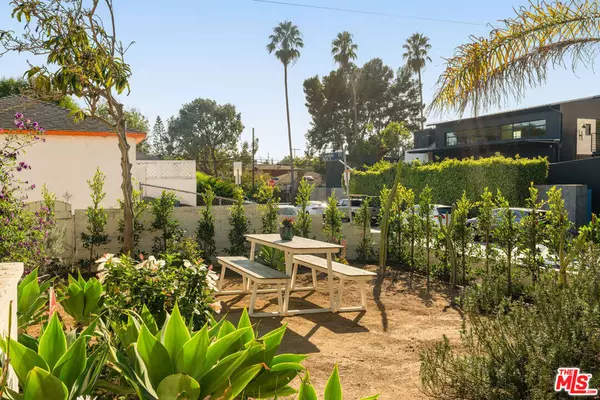 Venice, CA 90291,818 Palms BLVD